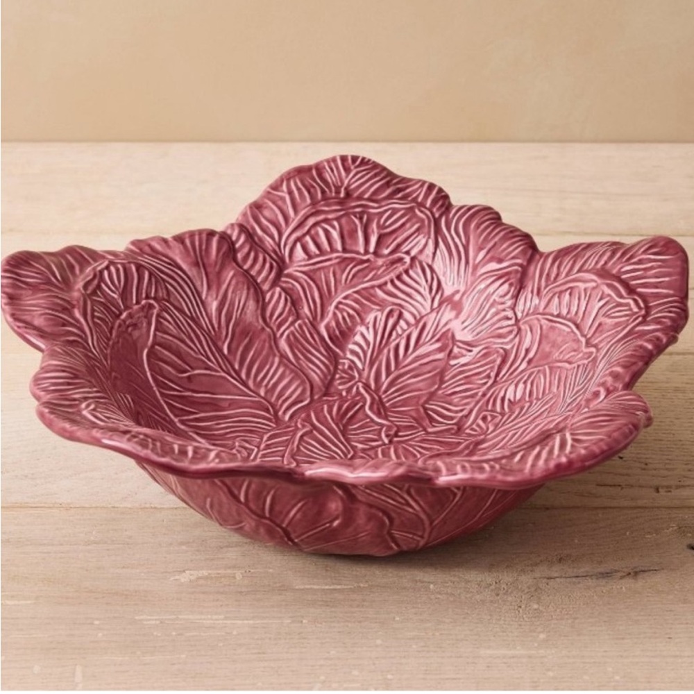 JOHN DERIAN NWT cabbage stoneware serving bowl -purple
